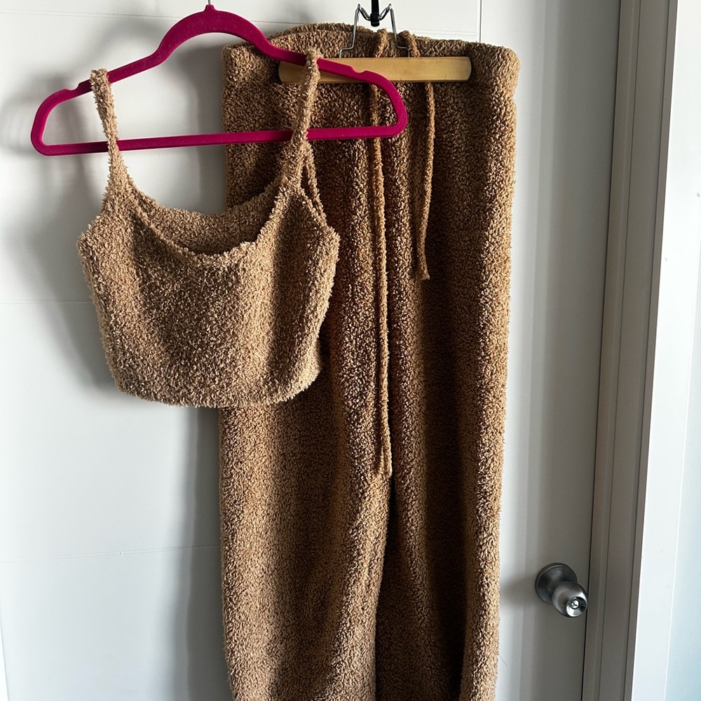 SKIMS Cozy Knit Set in Brown
